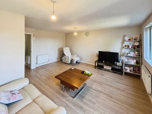 Lounge Diner- click for photo gallery